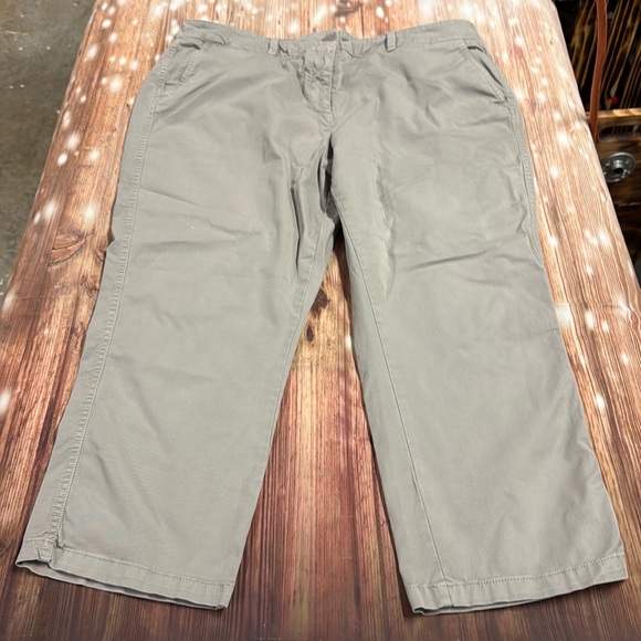 Crown And Ivy Charlotte Capris - Picture 2 of 8